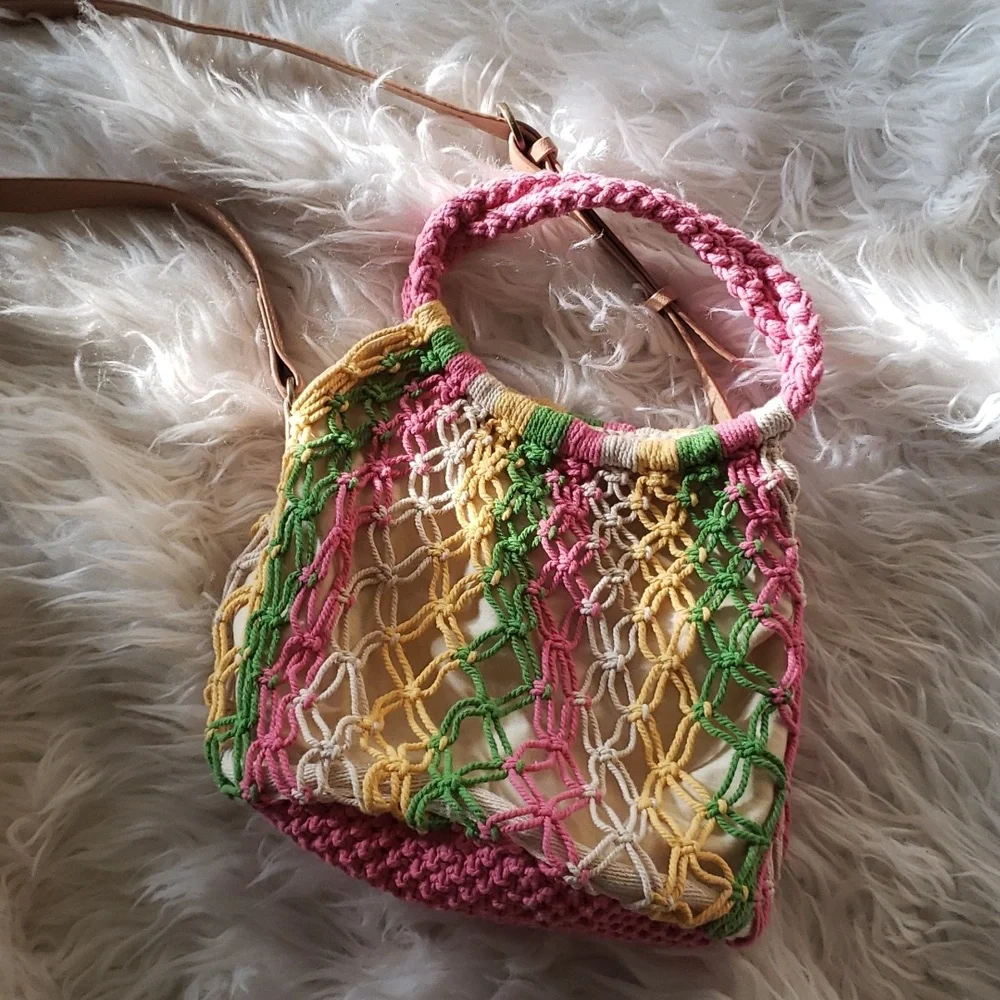 Crochet Style Purse - Picture 1 of 6